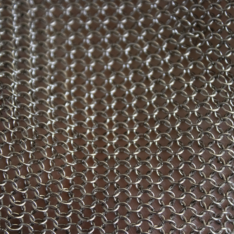 The AC01 Gloves are made from high-quality chainmail Detail of the Chainmail Gloves