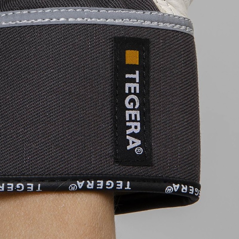 Ejendals Tegera 364 Gloves use a rigger style cuff to prevent dirt and debris from easily entering the glove 364 Cuff