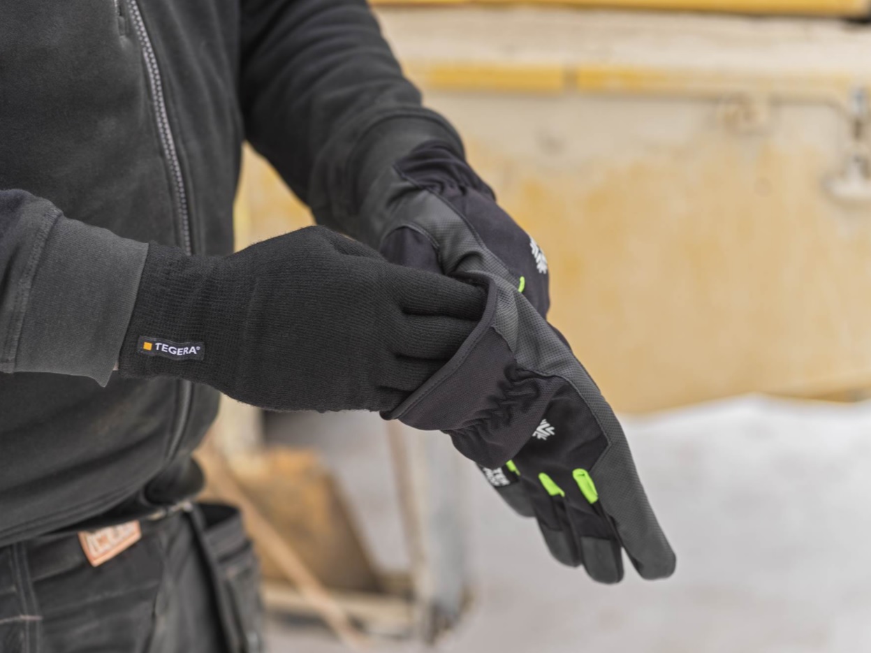 Ejendals 4640 Gloves are slender enough to be used as a thermal under-glove Under-glove suitability