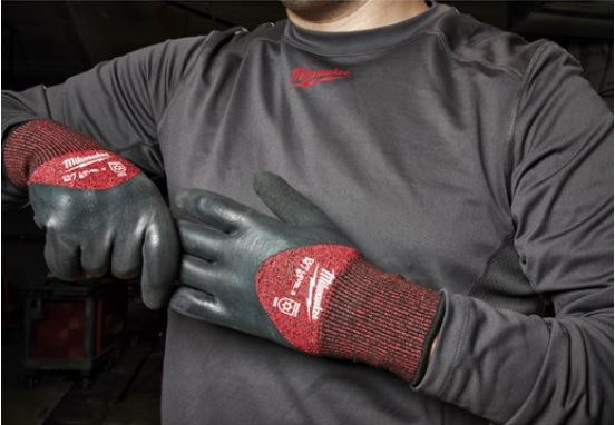 Complete protection against abrasions, cuts, punctures and tearing under EN 388 Easy removal