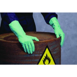 Shield GI/F12 Green Heavy-Duty Industrial Nitrile Gloves